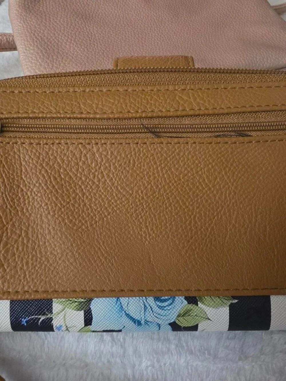 2-1 Wallet/Wristlet and Crossbody Bundle